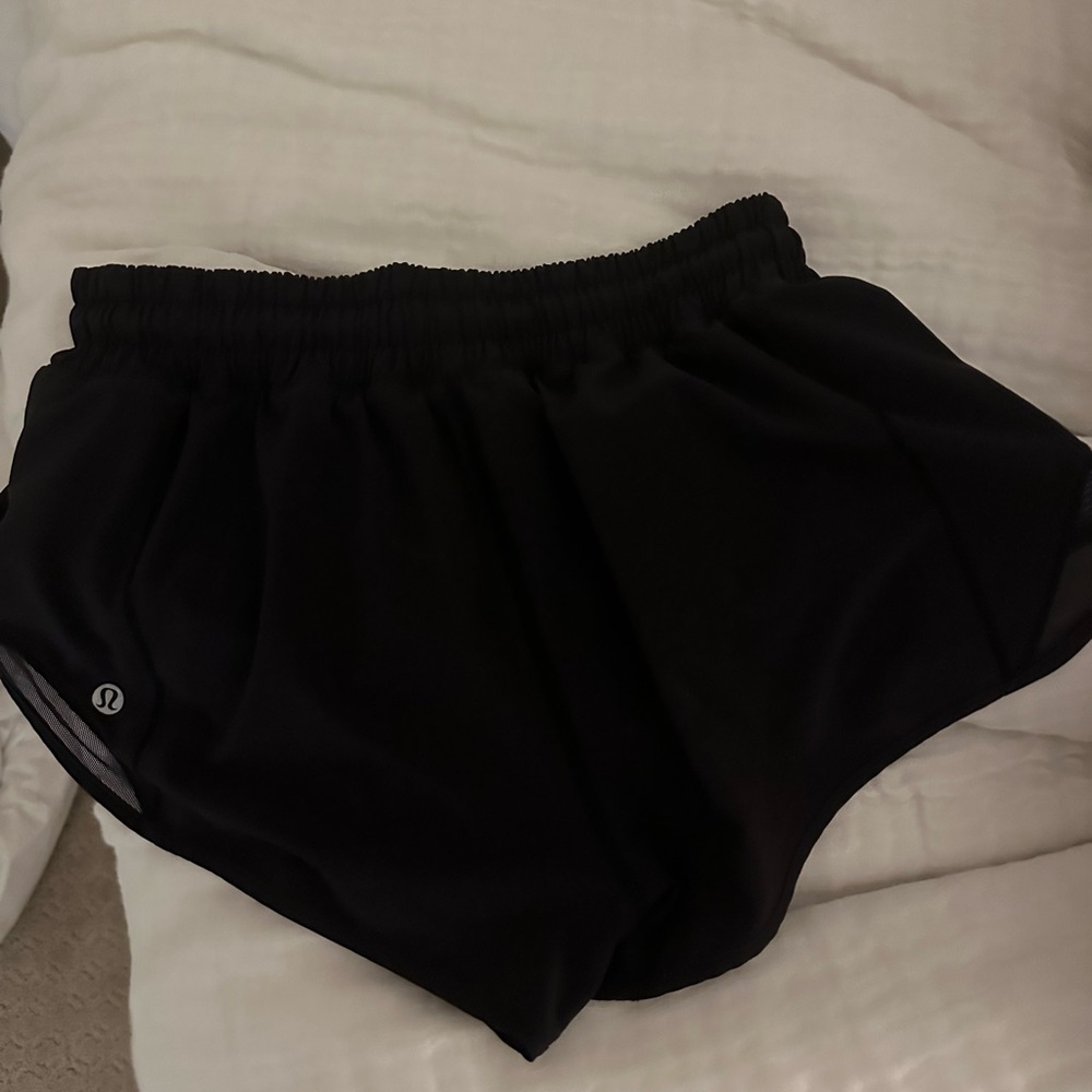 Hotty hot lululemon 2.5 inch shorts